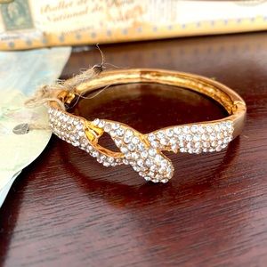 Crystal gold plated bracelet earrings necklace and ring set😍